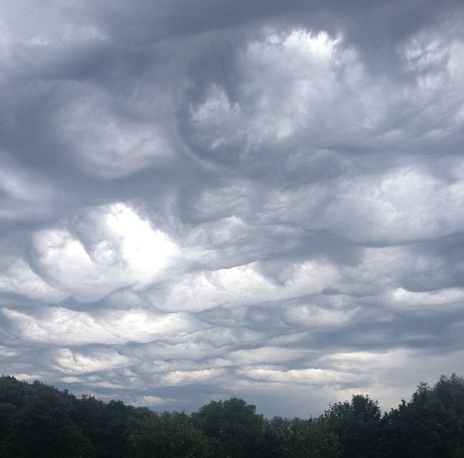 Asperitas clouds over Belgium