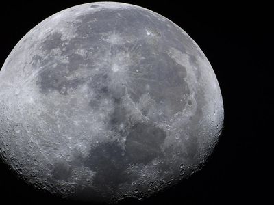 The moon and Mars (lower right) as observed in July 2003.