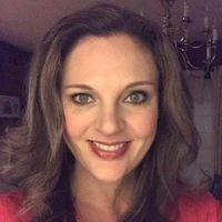 Headshot of the writer Angela Nelson