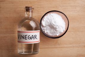 baking soda and vinegar