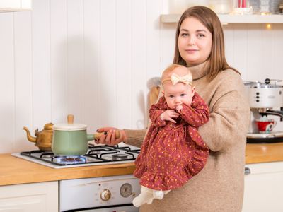 Yet another baby with gas stove and no exhaust hood