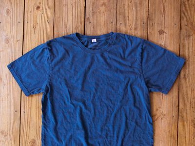 Solid State t-shirt in dark blue
